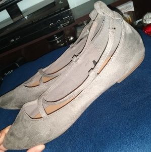 💥FINAL PRICE💥 Women's Gap Grey Suede Flats